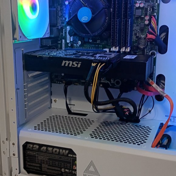 Selling gaming pc! - Picture 5 of 6